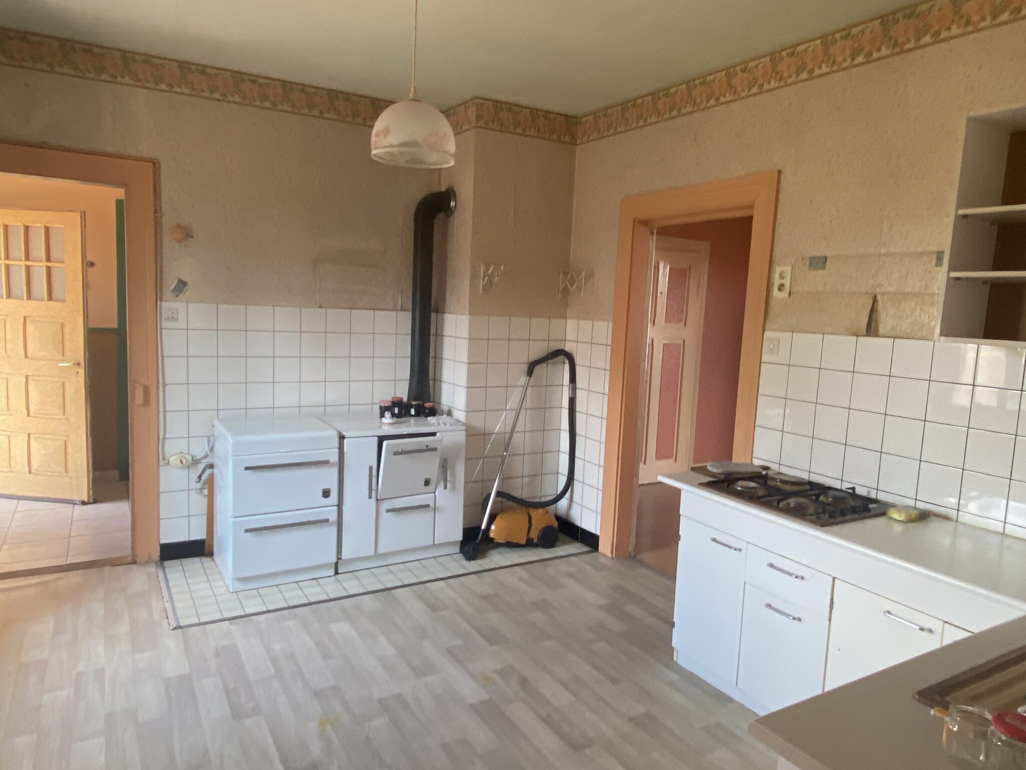 Schweighouse grande maison 169m2 à rénover avec vaste potentiel sur 7